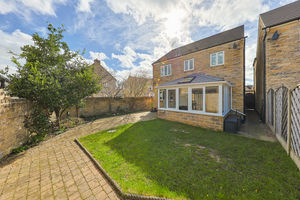 Staunton Close
